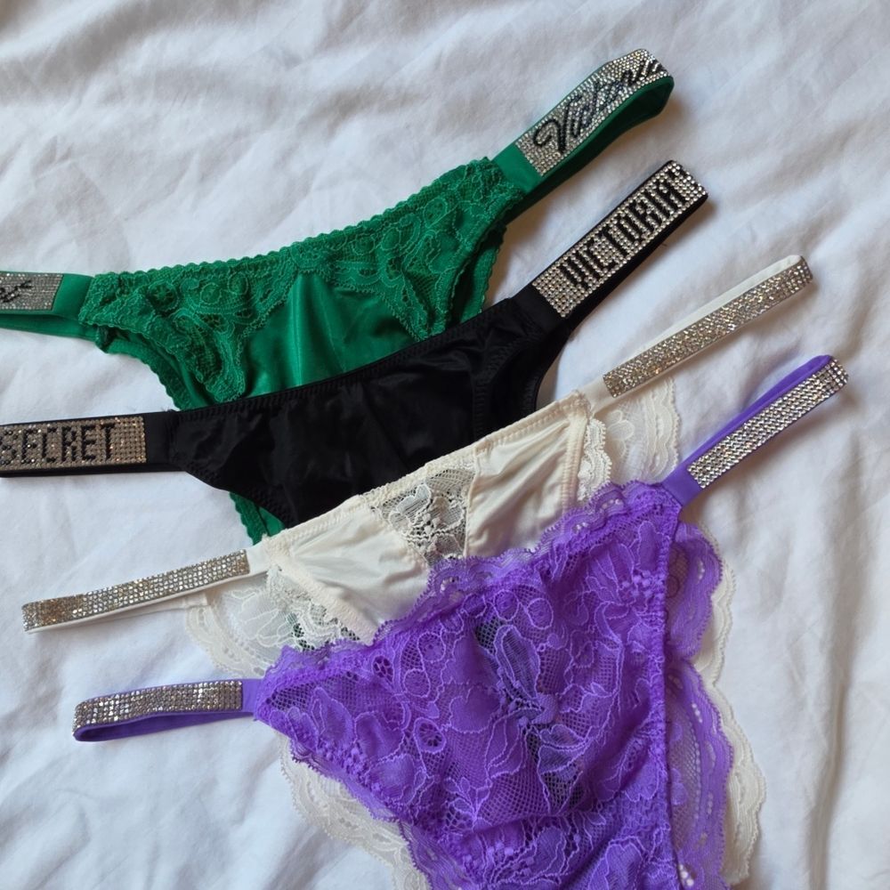 🍒NWT🍒 VS BLING STRAP PANTIES BUNDLE